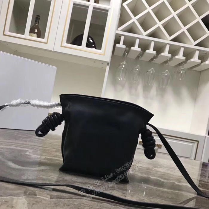 LOEWE女包 綿羊皮 Mini福袋 261843 羅意威女斜挎包  sl2078